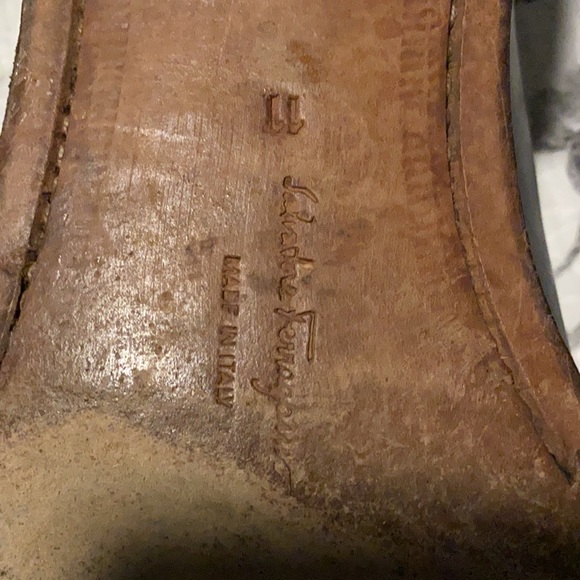 Salvatore Ferragamo classy shoes - Picture 6 of 11